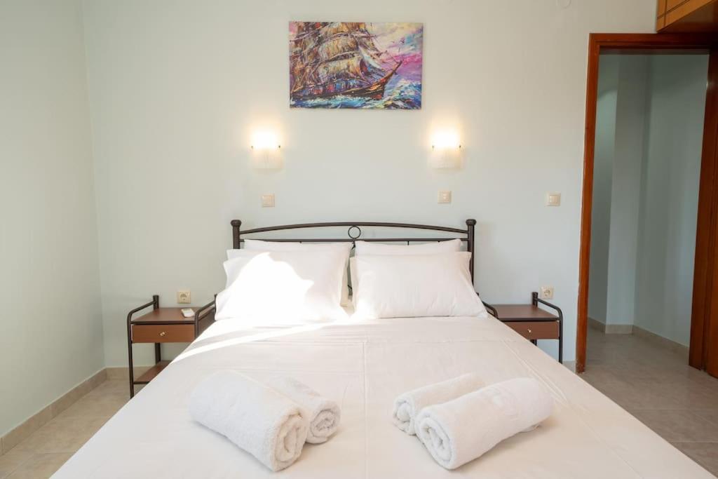 Afroditi Holiday Home- Green View Apartment Svoronata Bagian luar foto