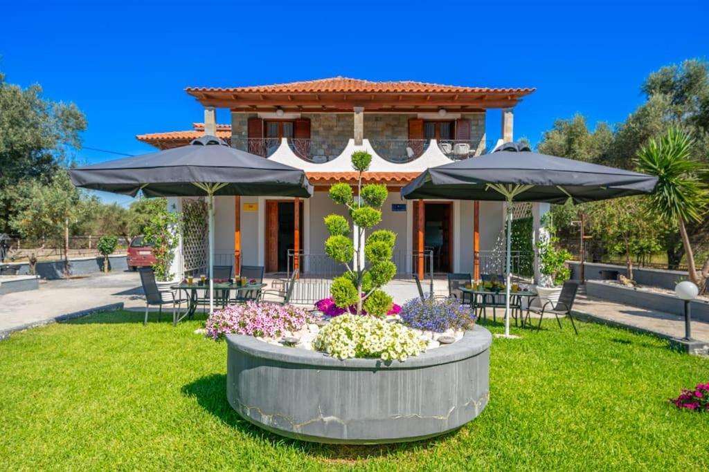 Afroditi Holiday Home- Green View Apartment Svoronata Bagian luar foto