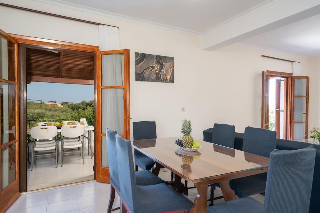 Afroditi Holiday Home- Green View Apartment Svoronata Bagian luar foto